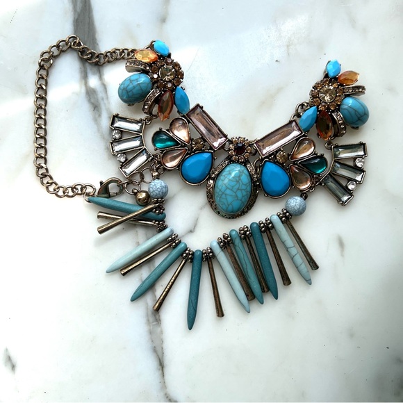 Jewelry - BOLD TURQUOISE STATEMENT COSTUME NECKLACE